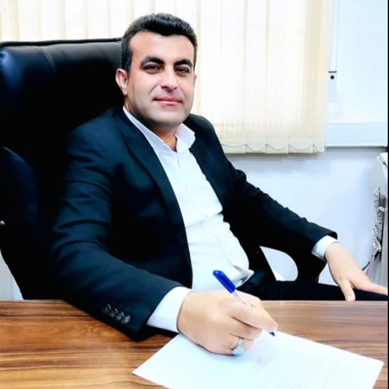 وکیل پایه یک دادگستری-رامین علیدادی